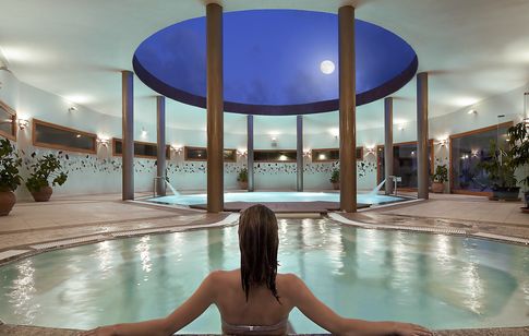 Der Innen-Pool bringt Entspannung.