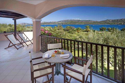 Eines der Schlafzimmer des Cala di Falco.