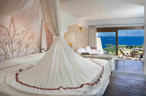 Die Zimmer werden mit viel Liebe hergerichtet.