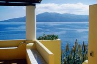 Buchen Sie bei uns Ihre individuelle Kalabrien-, Salina-, Apulien- oder Toskana-Reise! Rundum-Sorglos-Urlaub im Hotel, Ferienhaus, Ferienwohnung oder Agriturismo - inklusive Flug, Mietwagen und Fähre.