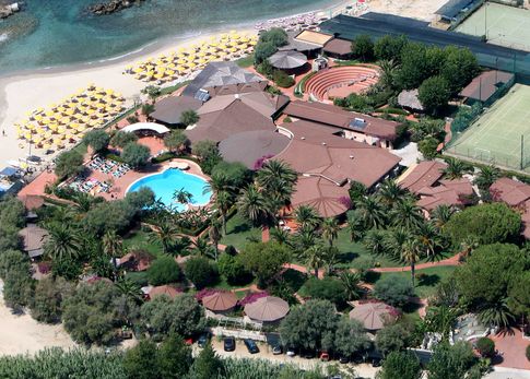 Wunderschne Vier-Sterne-Hotel Baia del Sole an einer der schnstens Kstenabschnitte Kalabriens